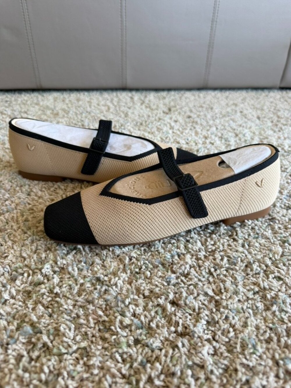 NIB Vivaia Margot Mary Jane Flats Nude Peach/Black Sz 8.5